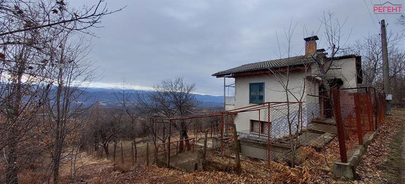  къща Община Габрово 1 km от общ. център 