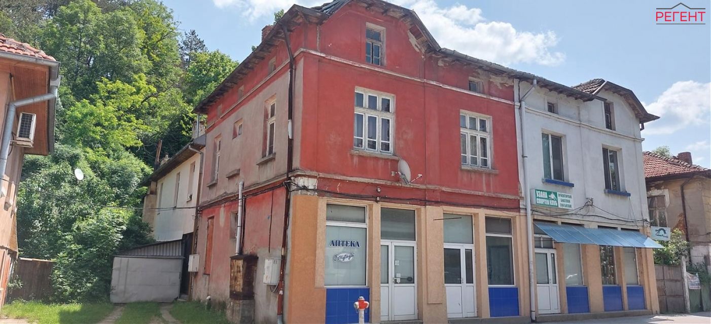тристаен апартамент Община Габрово гр.Габрово , кв.Център 