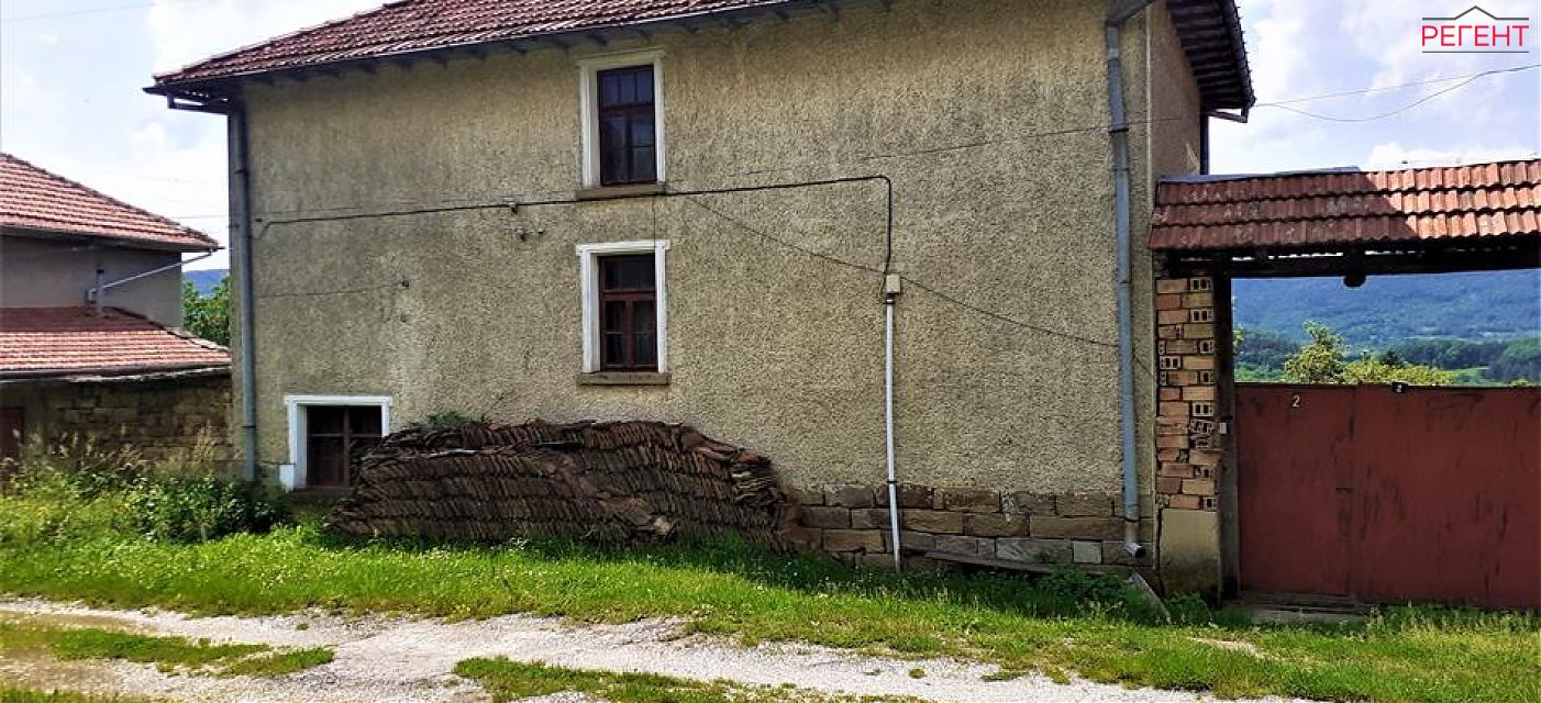  къща Община Севлиево 22 km от общ. център 