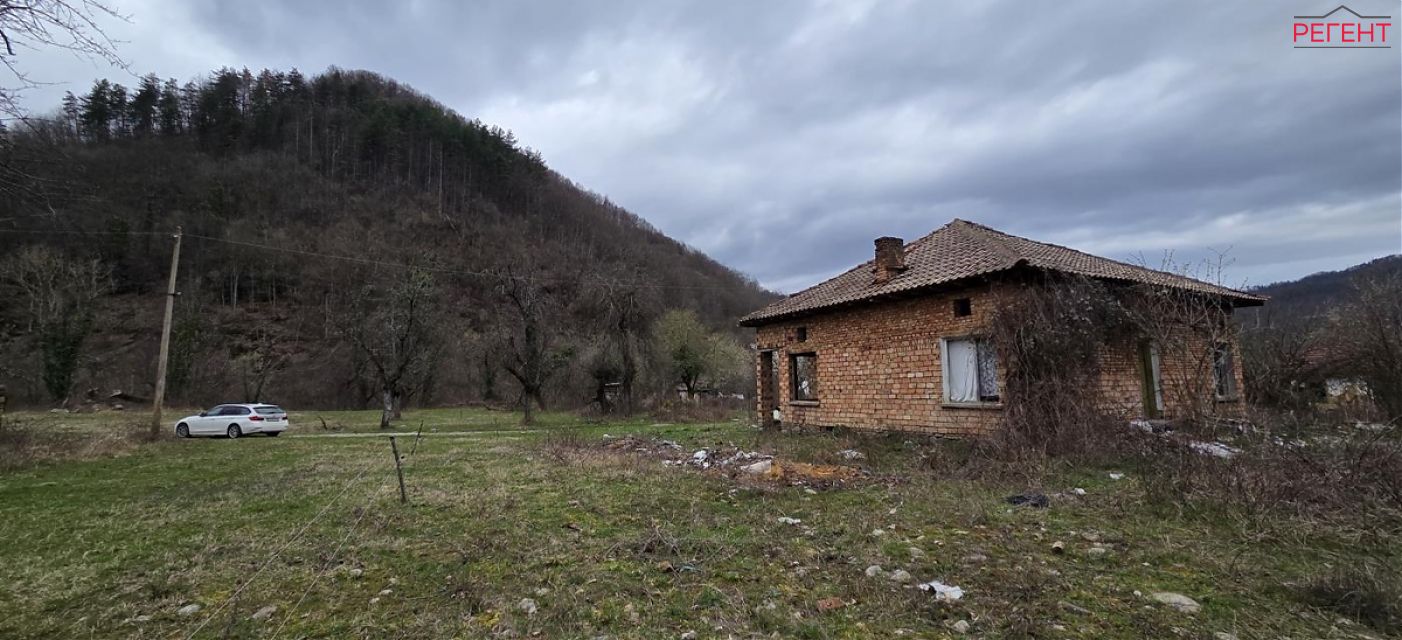  парцел Община Севлиево 46 km от общ. център 