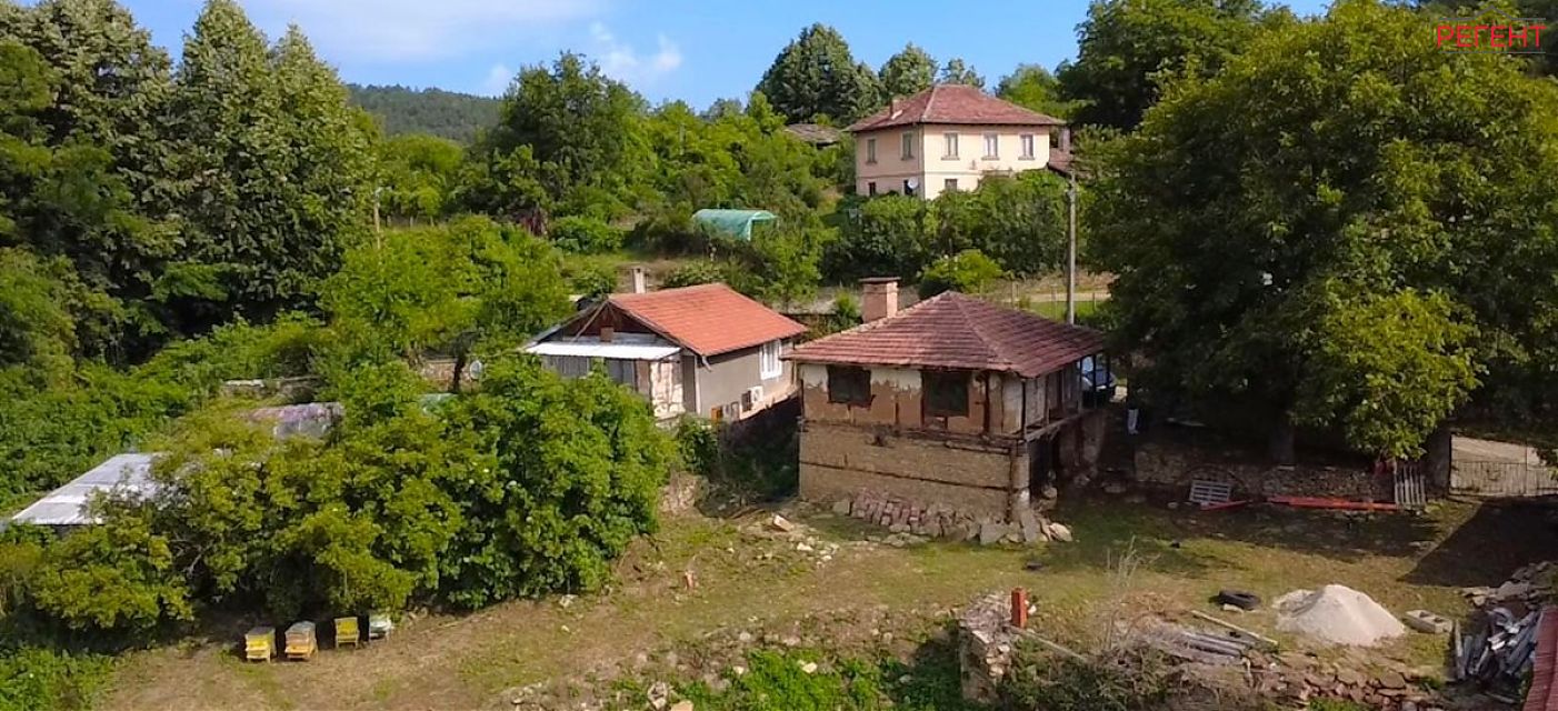  къща Община Габрово 6 km от общ. център 